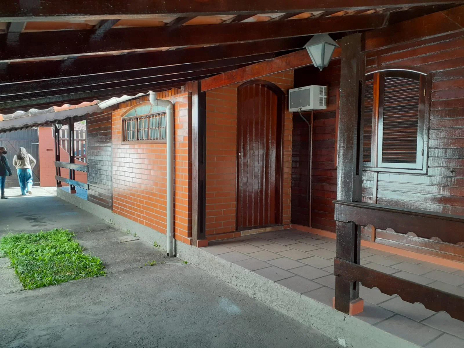 CASA À VENDA - OPORTUNIDADE