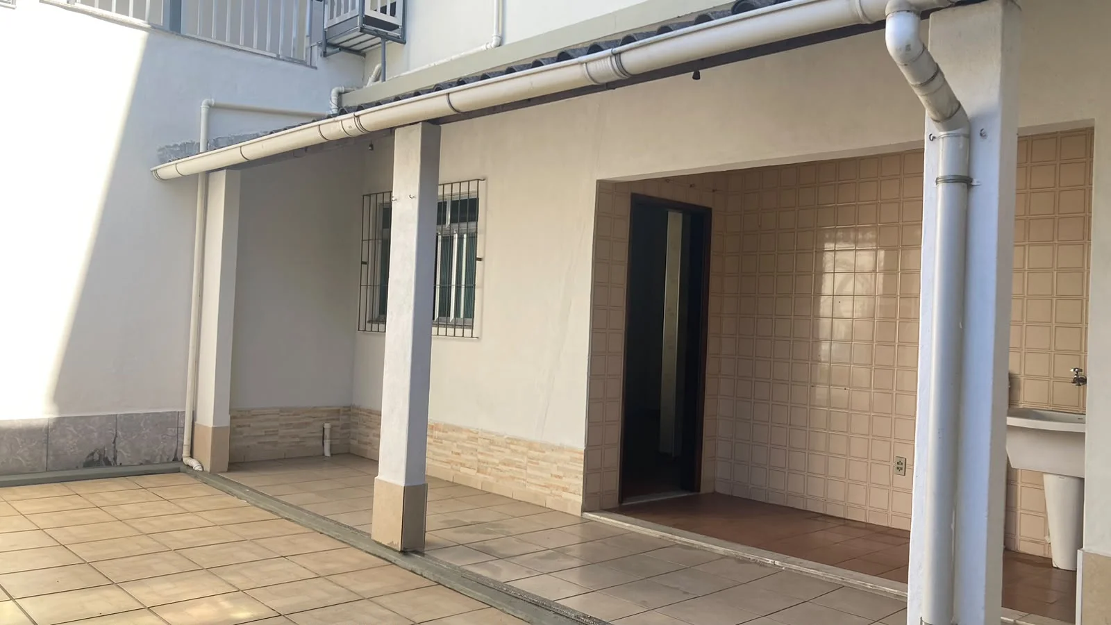 APARTAMENTO TERREO COM AREA ESTILO GARDEN