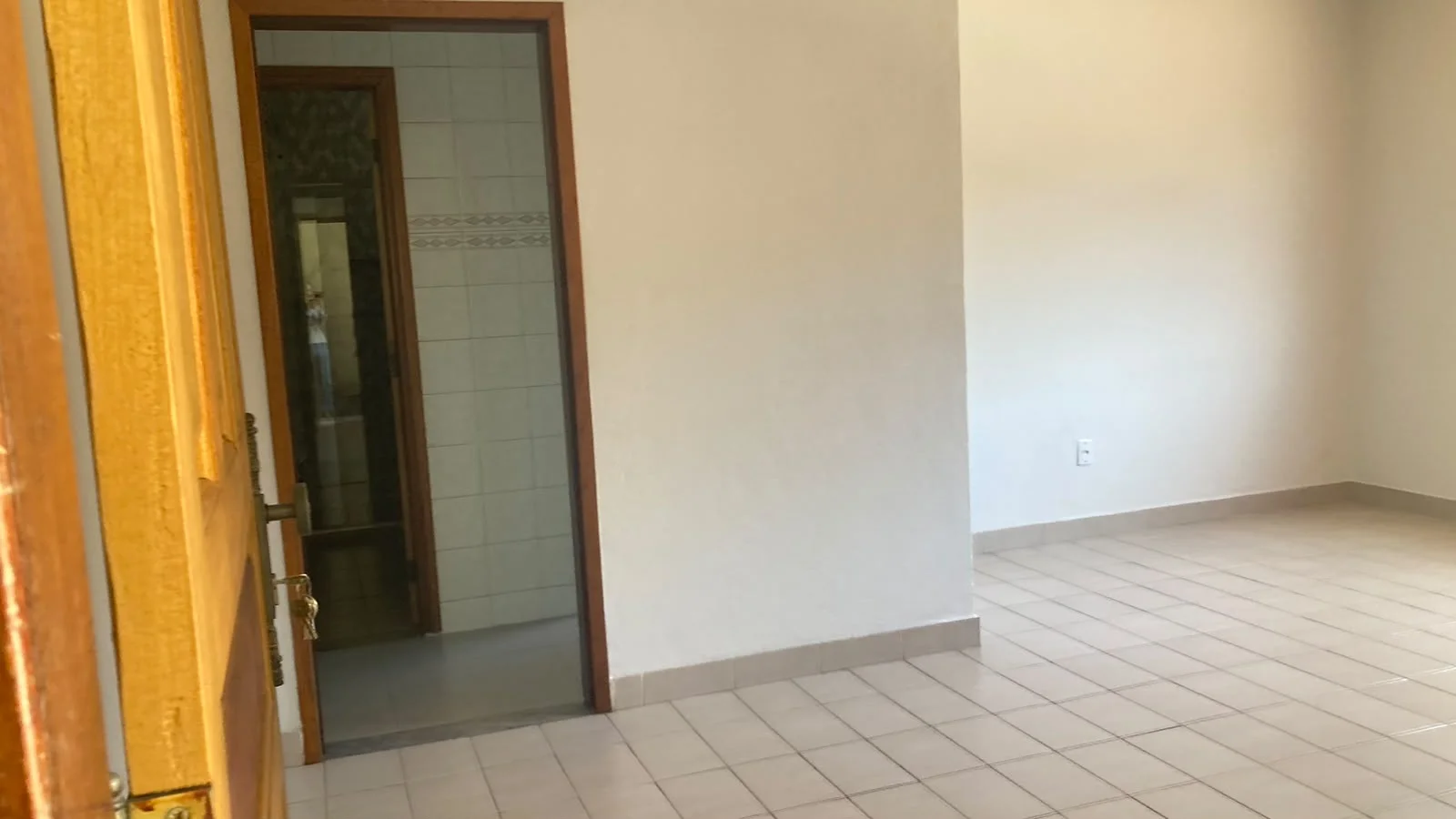 APARTAMENTO 002 - RESENDE - BAIRRO ALAMBARI